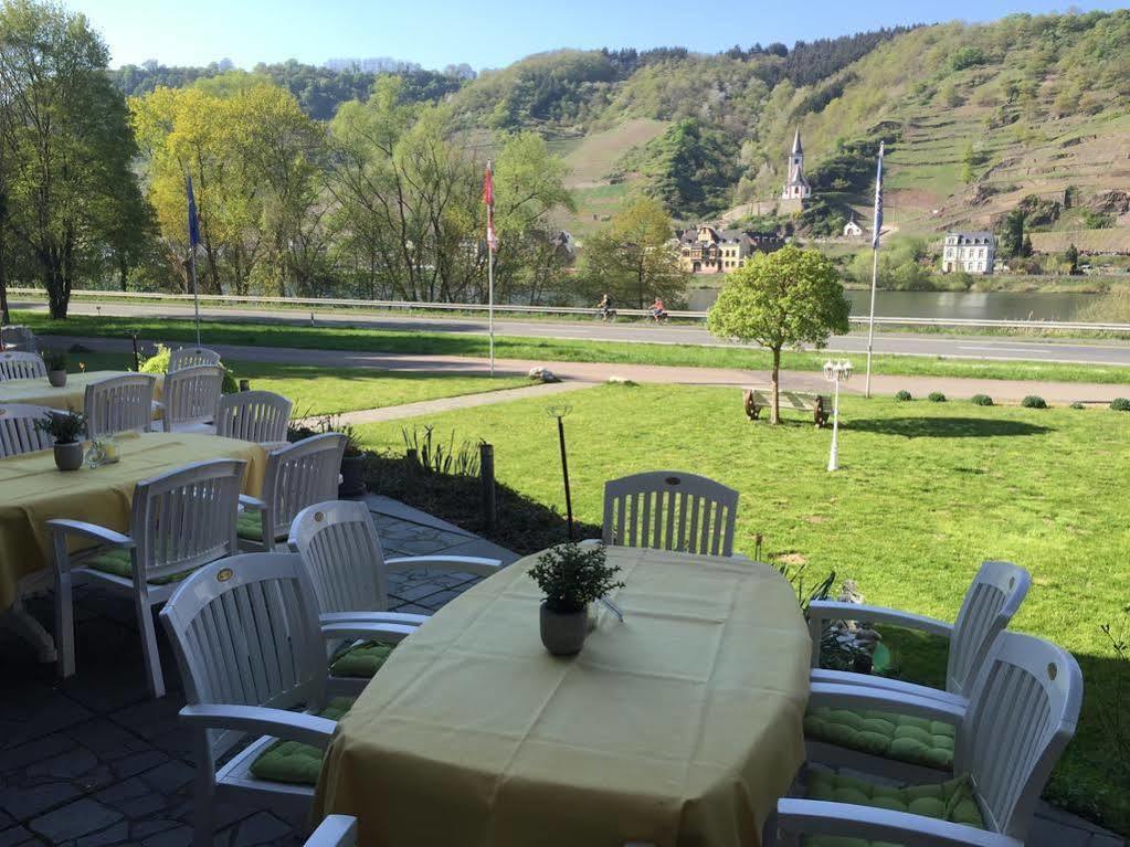 Hotel-Restaurant Peifer Brodenbach Eksteriør bilde